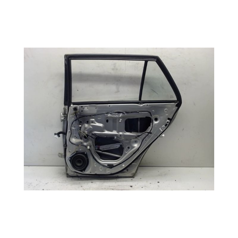 PORTE ARRIERE DROIT TOYOTA AVENSIS