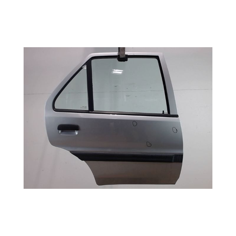 PORTE ARRIERE DROIT CITROEN SAXO -99