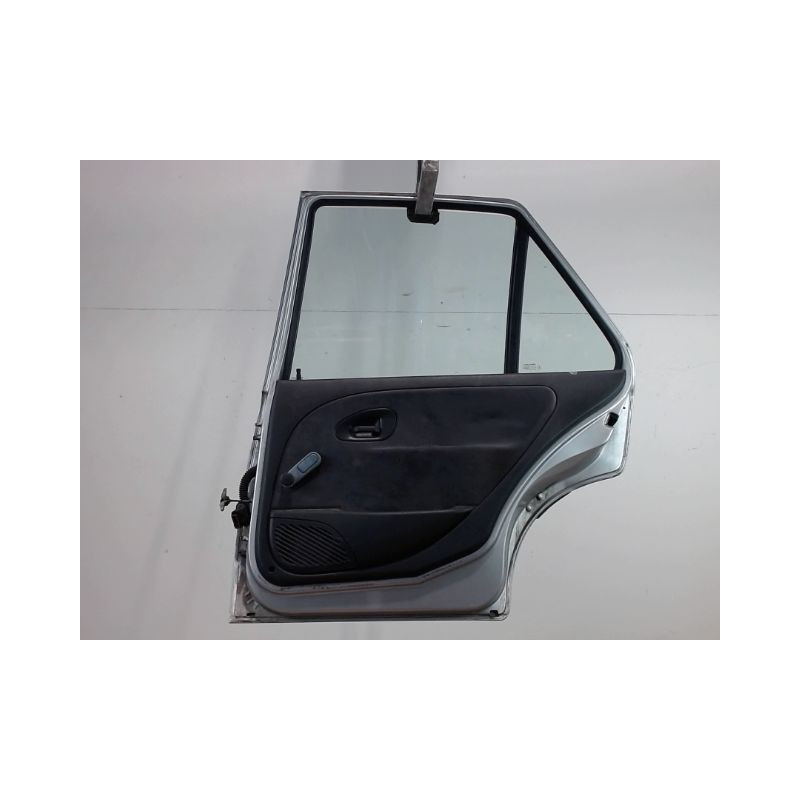 PORTE ARRIERE DROIT CITROEN SAXO -99