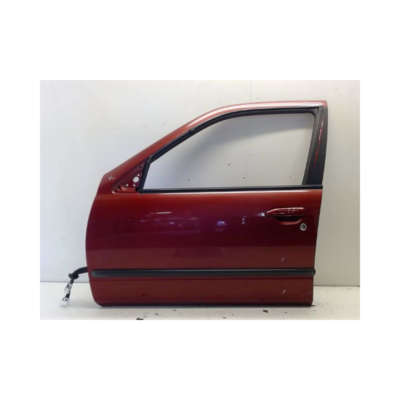 PORTE AVANT GAUCHE NISSAN PRIMERA