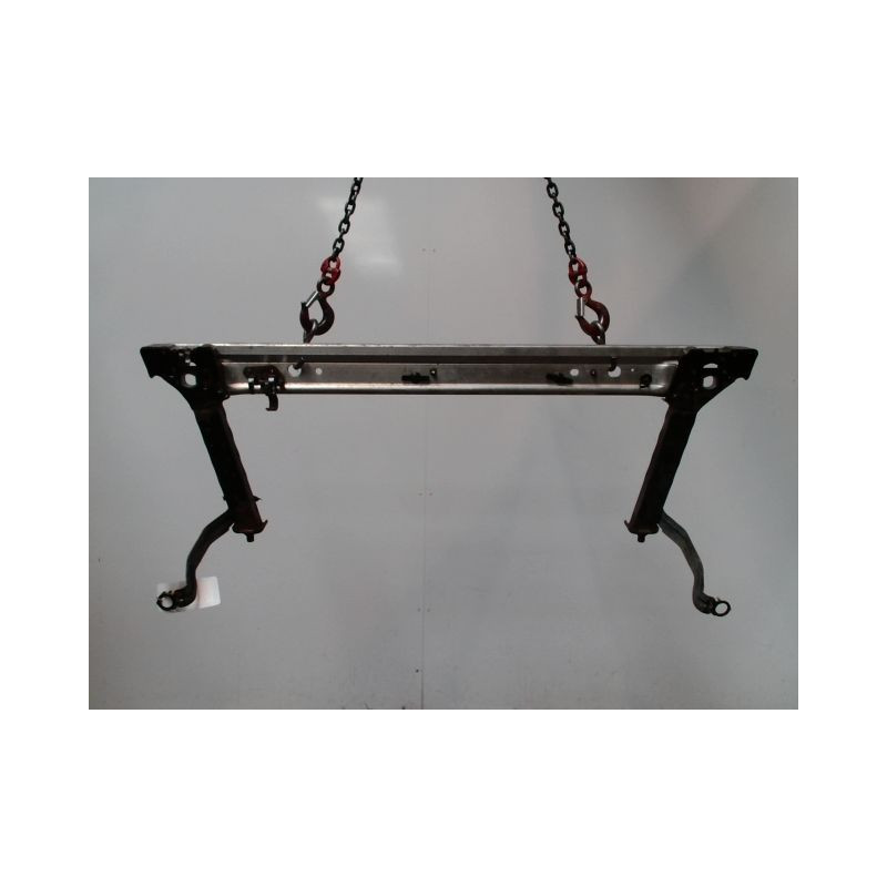TRAVERSE INFERIEURE ARMATURE AVANT RENAULT SCENIC III 2009-