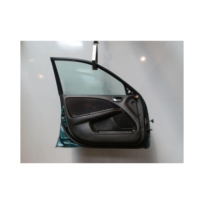 PORTE AVANT GAUCHE TOYOTA AVENSIS 2000-2003