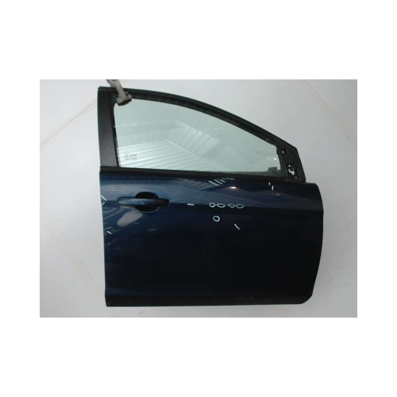 PORTE AVANT DROIT FORD FOCUS