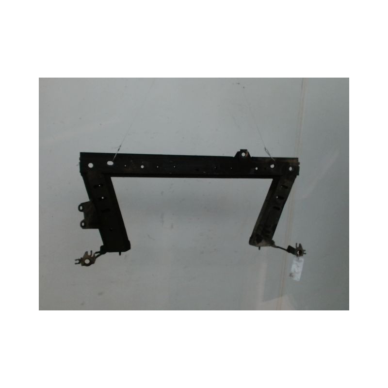 TRAVERSE INFERIEURE ARMATURE AVANT RENAULT KANGOO
