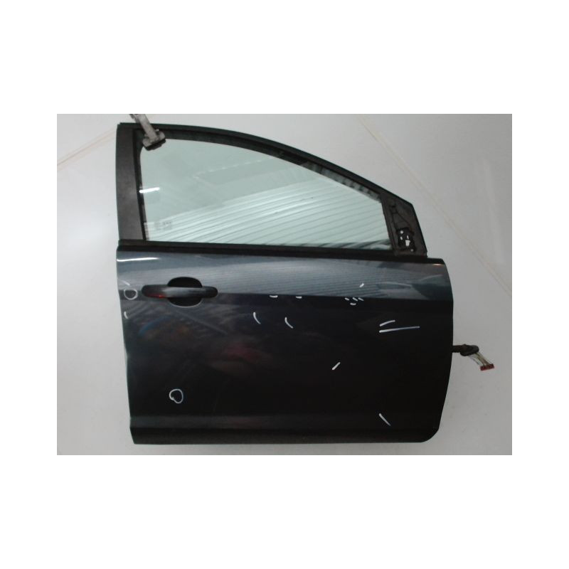 PORTE AVANT DROIT FORD FOCUS