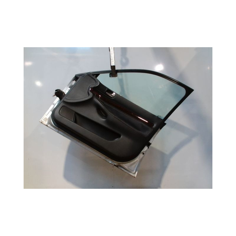 PORTE AVANT DROIT AUDI A4 AVANT 99-2001