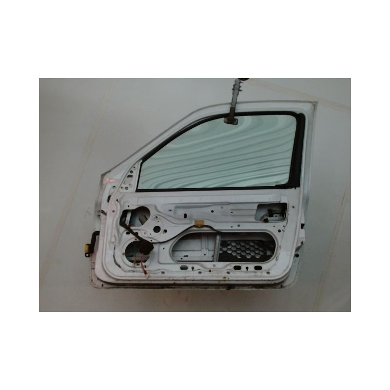 PORTE AVANT DROIT RENAULT CLIO