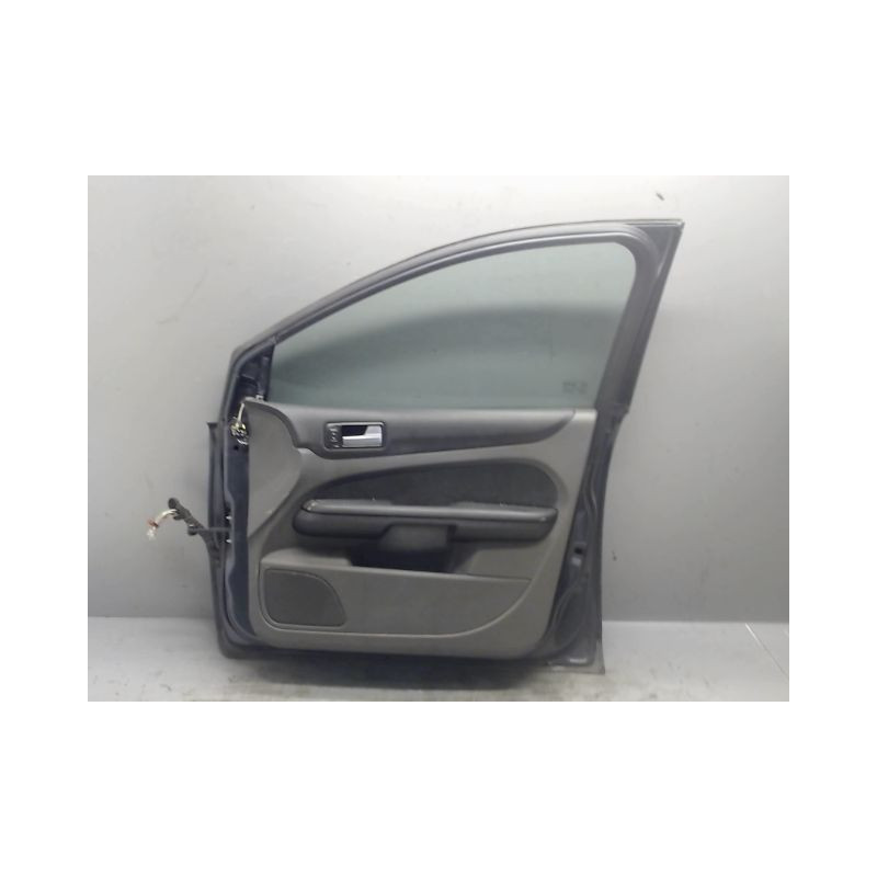PORTE AVANT DROIT FORD FOCUS