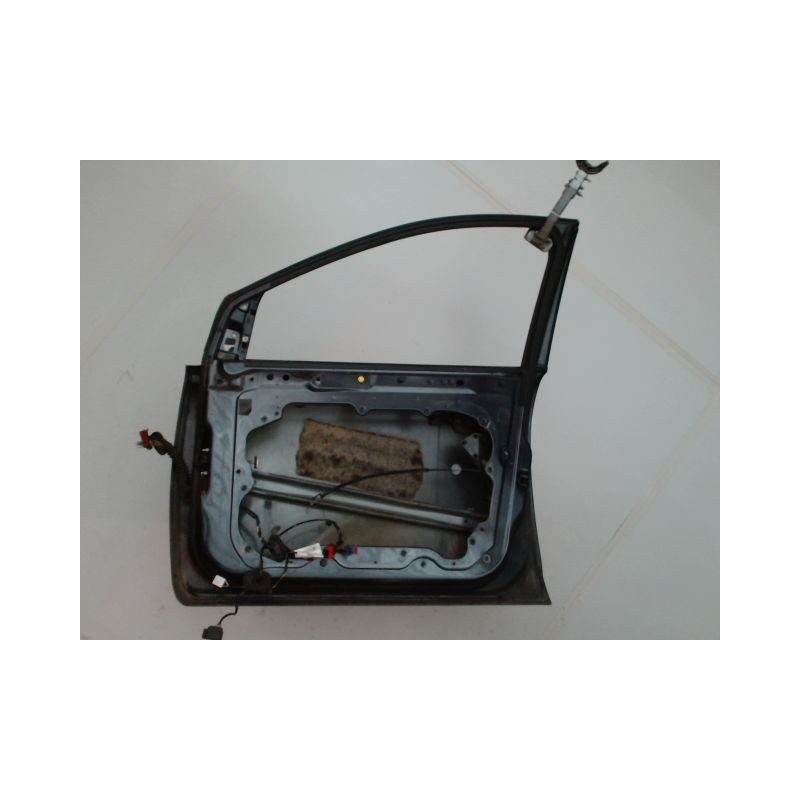 PORTE AVANT DROIT FORD FOCUS