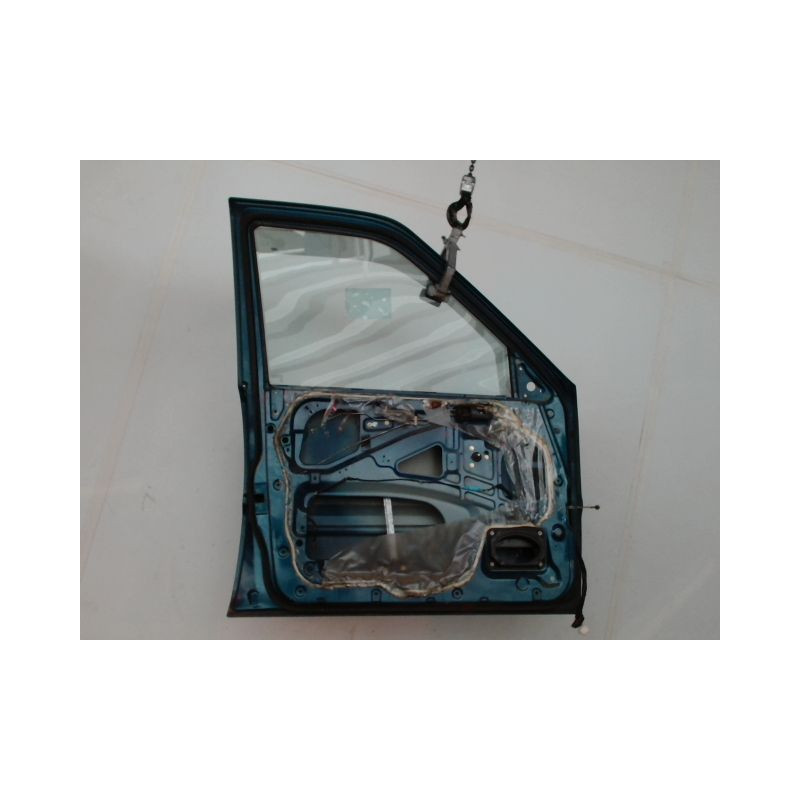 PORTE AVANT GAUCHE NISSAN TERRANO