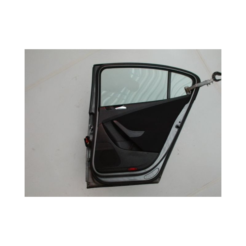 PORTE ARRIERE DROIT VOLKSWAGEN PASSAT