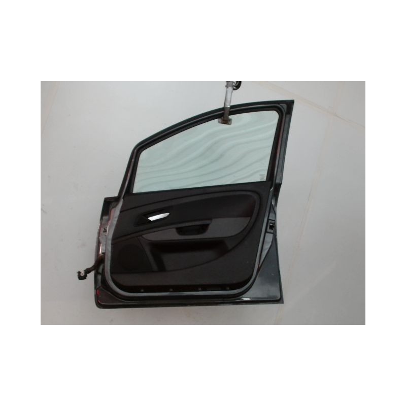 PORTE AVANT DROIT FIAT PUNTO