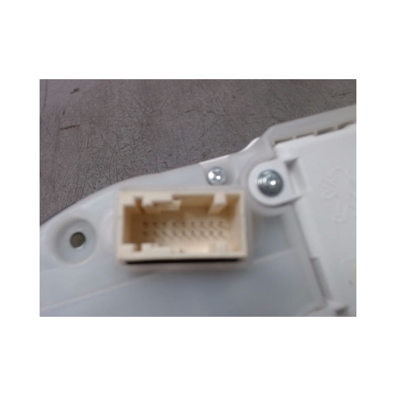 BLOC COMPTEURS PEUGEOT 208