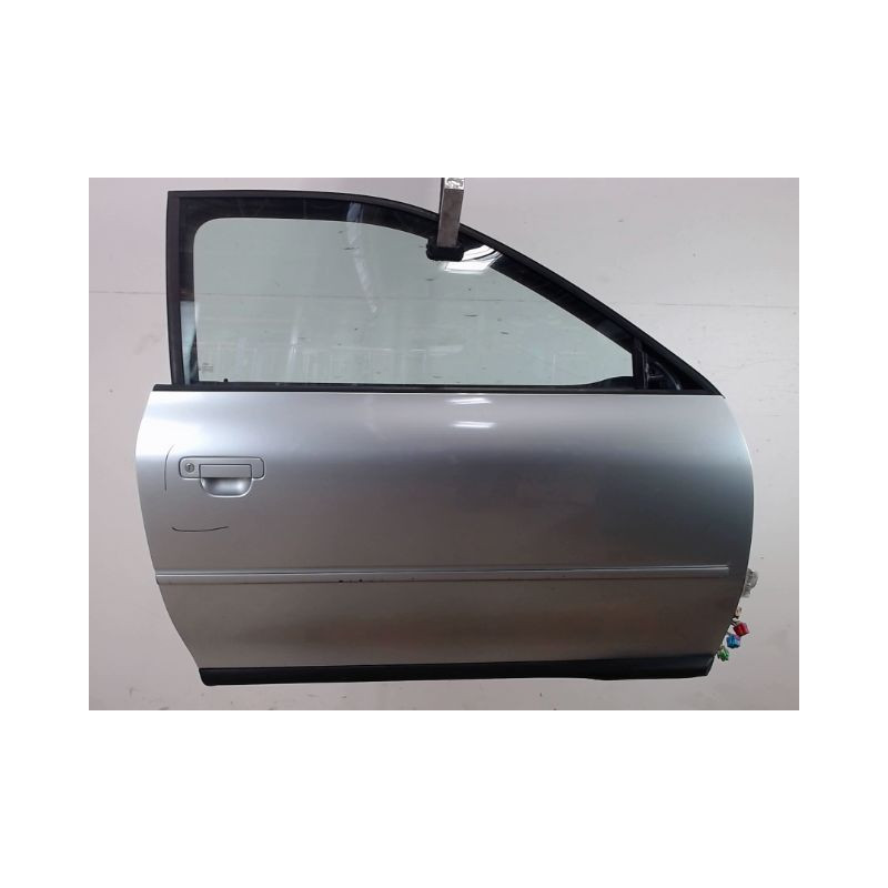 PORTE AVANT DROIT AUDI A3 -2000
