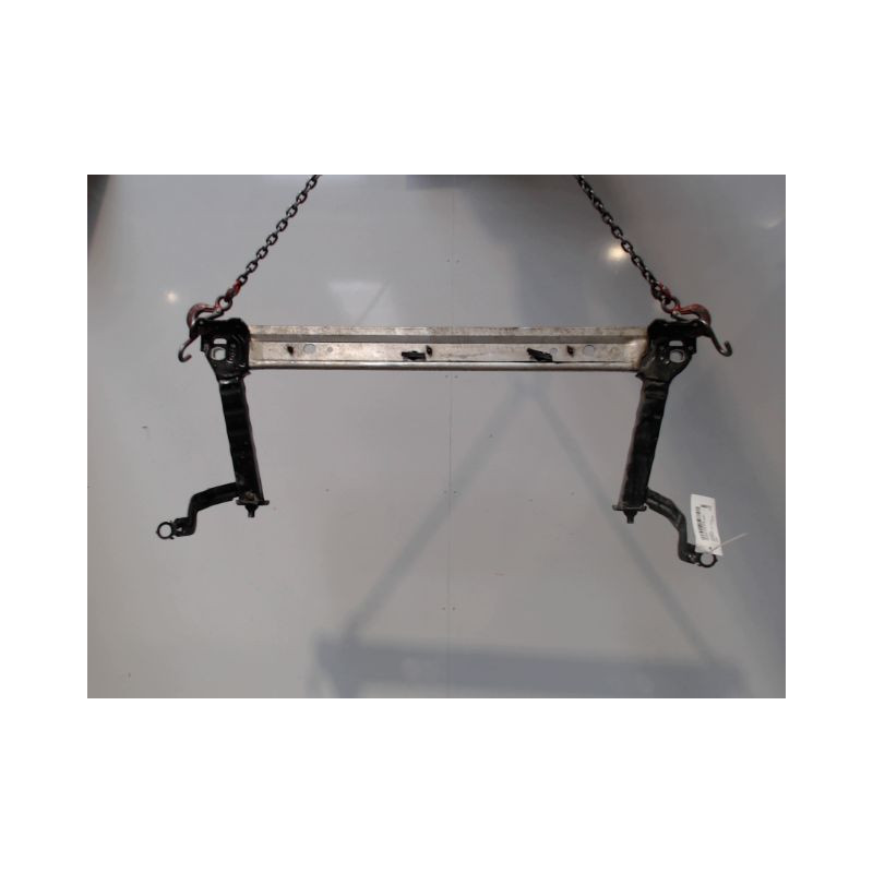 TRAVERSE INFERIEURE ARMATURE AVANT RENAULT MEGANE III ESTATE 09-