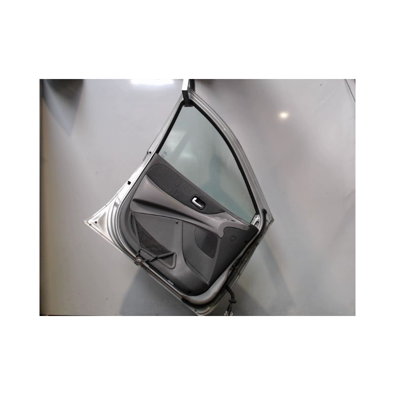 PORTE AVANT GAUCHE NISSAN ALMERA TINO 2003-