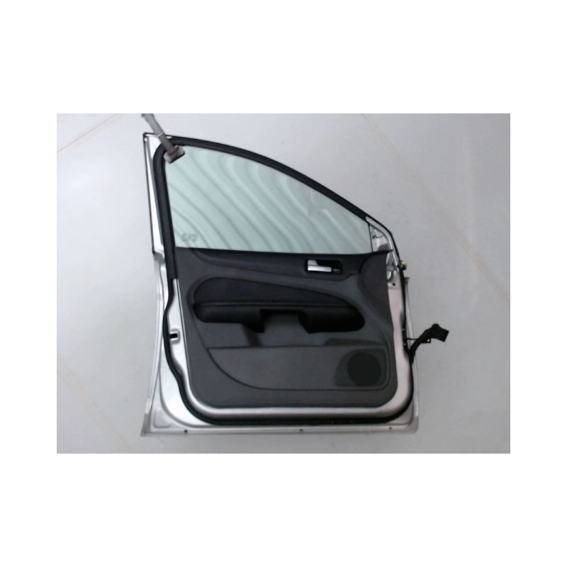 PORTE AVANT GAUCHE FORD FOCUS