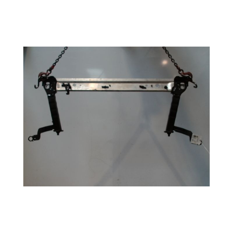 TRAVERSE INFERIEURE ARMATURE AVANT RENAULT MEGANE III ESTATE 09-
