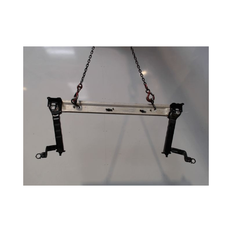 TRAVERSE INFERIEURE ARMATURE AVANT RENAULT MEGANE III ESTATE 09-