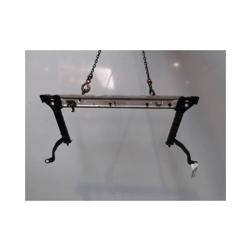 TRAVERSE INFERIEURE ARMATURE AVANT RENAULT SCENIC III 2009-