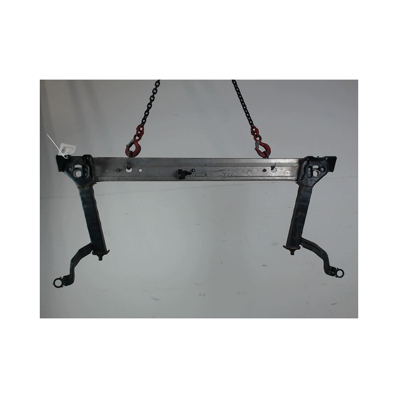 TRAVERSE INFERIEURE ARMATURE AVANT RENAULT MEGANE