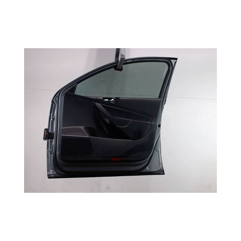 PORTE AVANT DROIT VOLKSWAGEN PASSAT 2005-