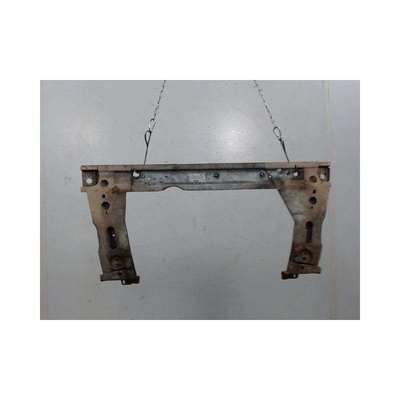 TRAVERSE INFERIEURE ARMATURE AVANT RENAULT MEGANE