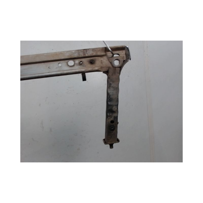 TRAVERSE INFERIEURE ARMATURE AVANT RENAULT MEGANE