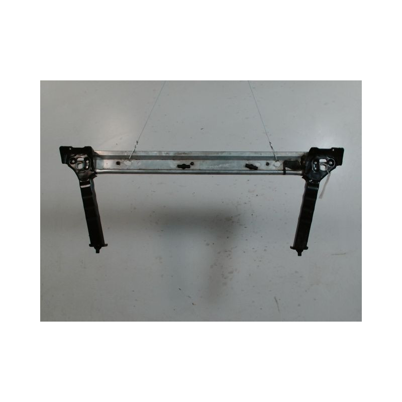 TRAVERSE INFERIEURE ARMATURE AVANT RENAULT MEGANE