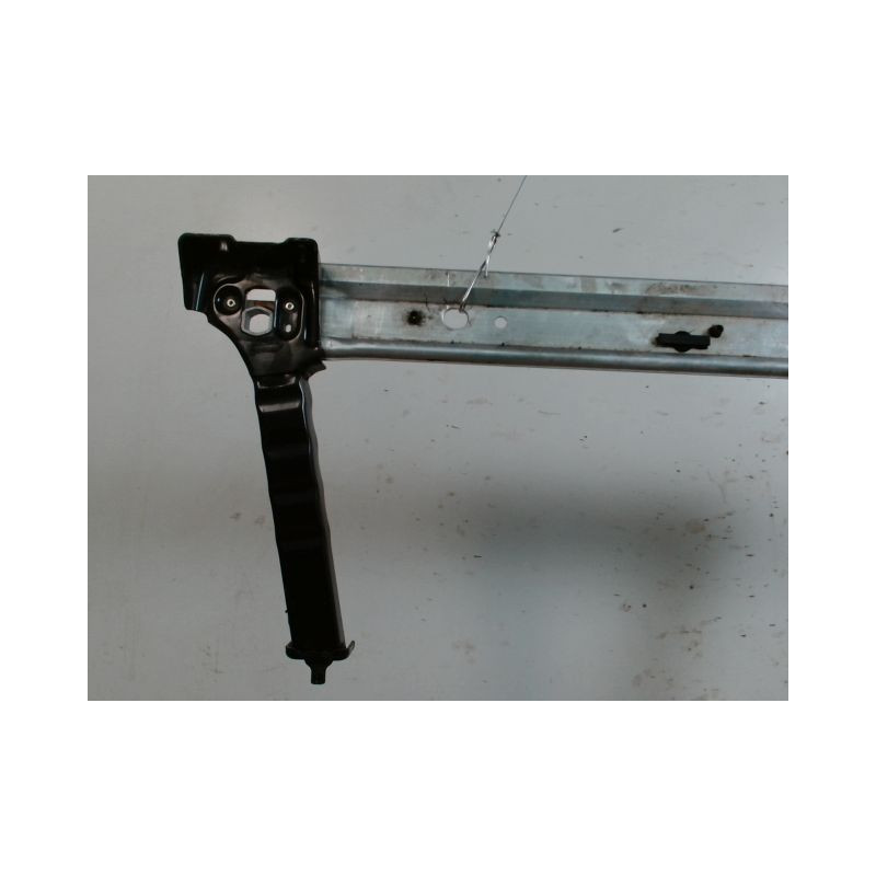 TRAVERSE INFERIEURE ARMATURE AVANT RENAULT MEGANE