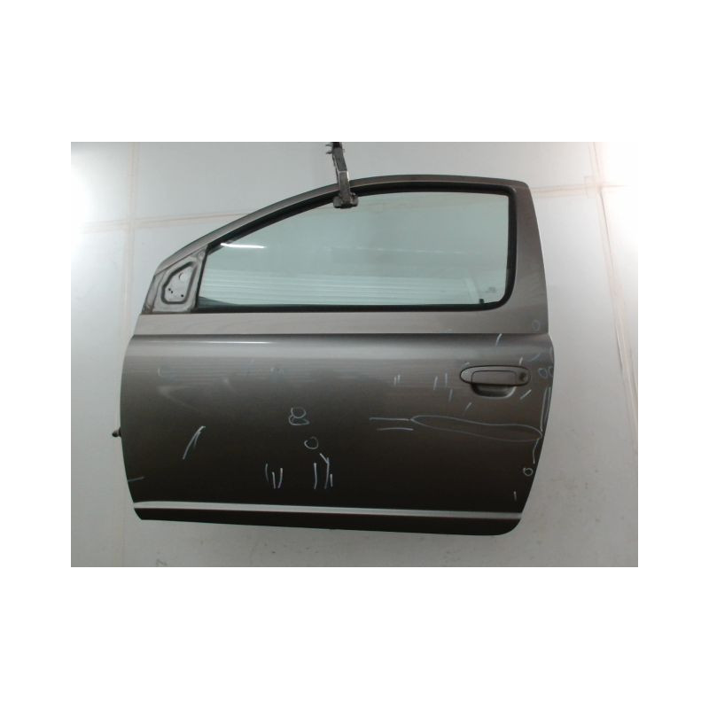 PORTE AVANT GAUCHE TOYOTA YARIS