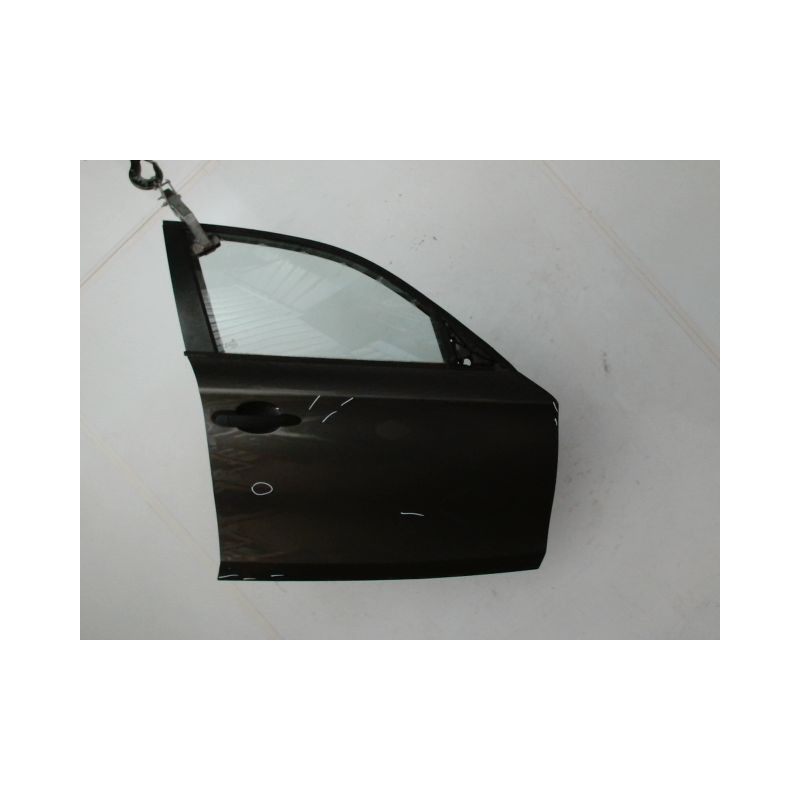 PORTE AVANT DROIT B.M.W. SERIE 1