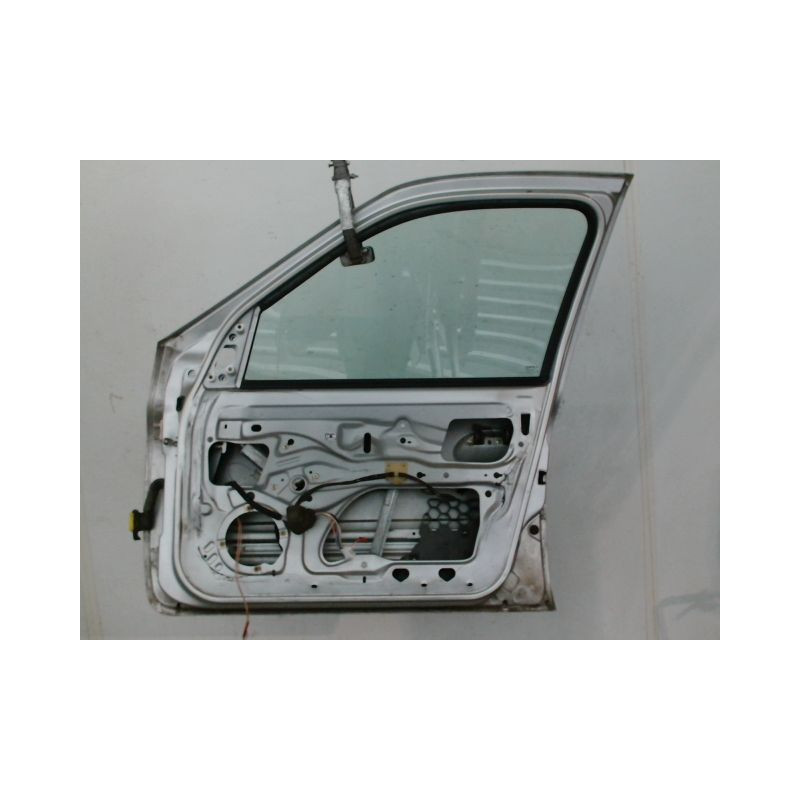 PORTE AVANT DROIT RENAULT CLIO
