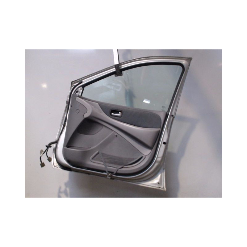 PORTE AVANT DROIT NISSAN ALMERA TINO 2003-