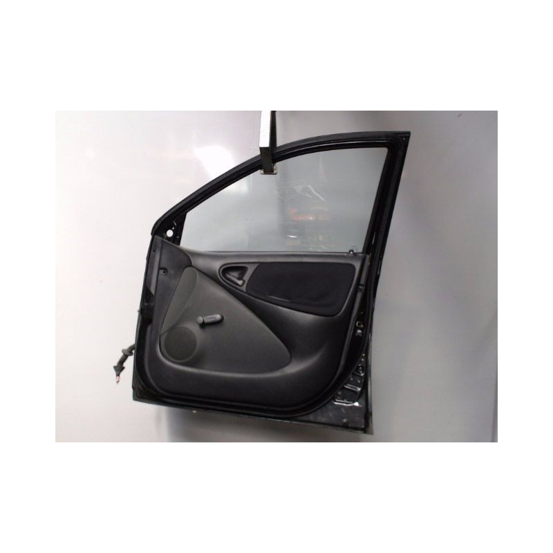 PORTE AVANT DROIT TOYOTA YARIS 2003-