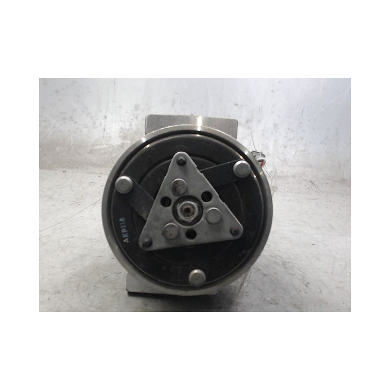 COMPRESSEUR AIR CONDITIONNE RENAULT KANGOO