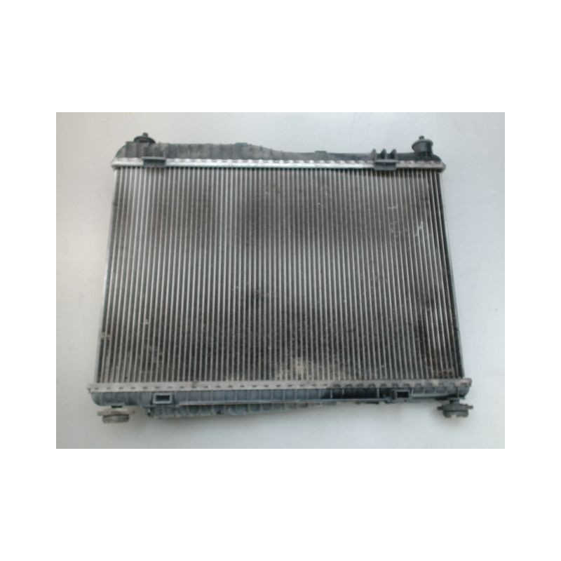 RADIATEUR FORD FIESTA