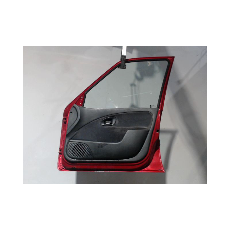 PORTE AVANT DROIT CITROEN SAXO 99-