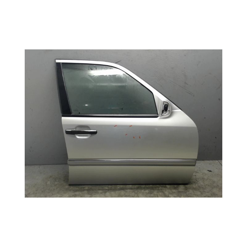 PORTE AVANT DROIT MERCEDES C220