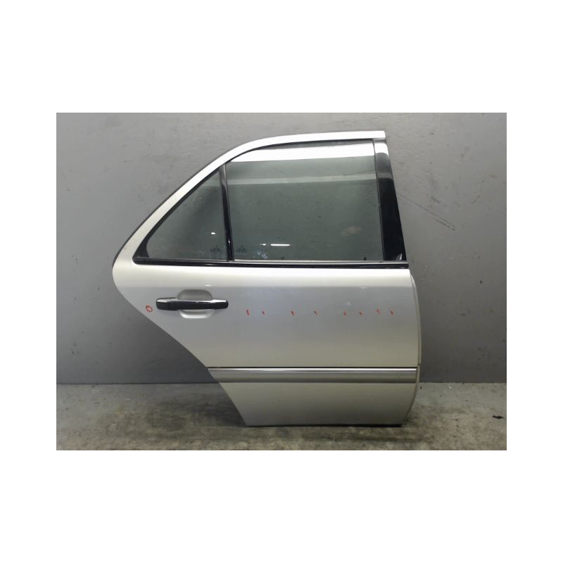 PORTE ARRIERE DROIT MERCEDES C220