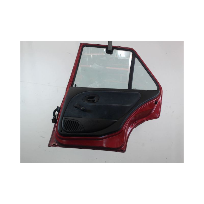 PORTE ARRIERE DROIT CITROEN SAXO 99-