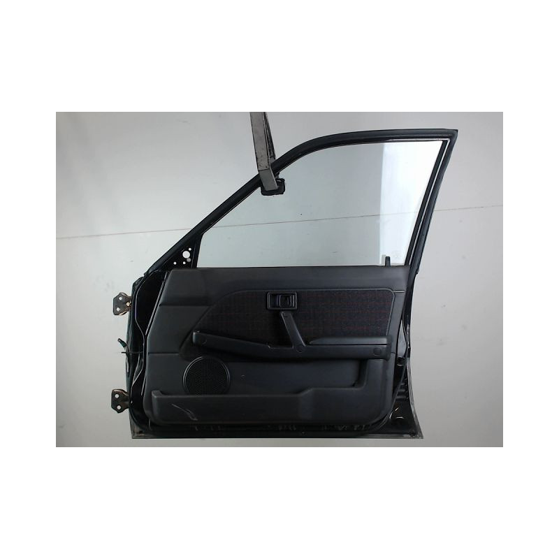 PORTE AVANT DROIT NISSAN SUNNY 87-91