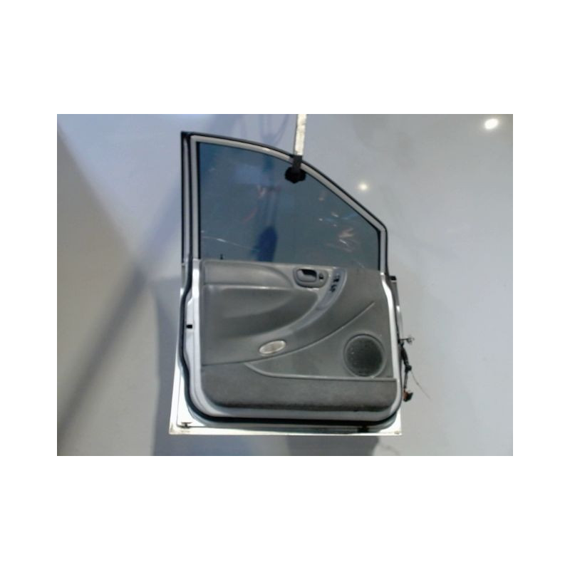 PORTE AVANT GAUCHE CHRYSLER VOYAGER DIESEL