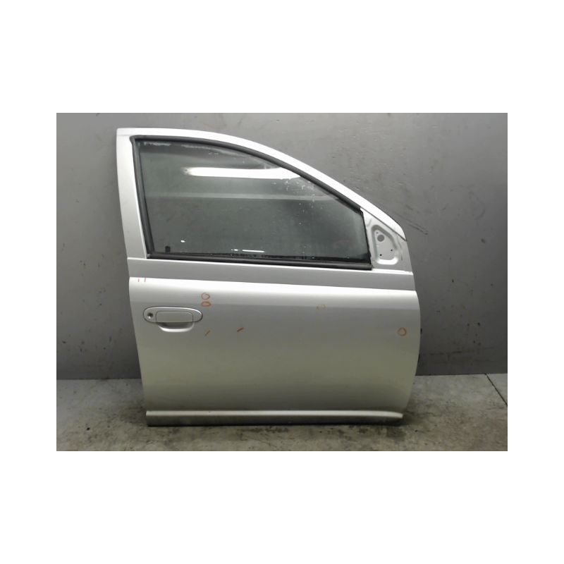 PORTE AVANT DROIT TOYOTA YARIS