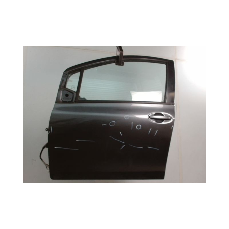 PORTE AVANT GAUCHE TOYOTA YARIS
