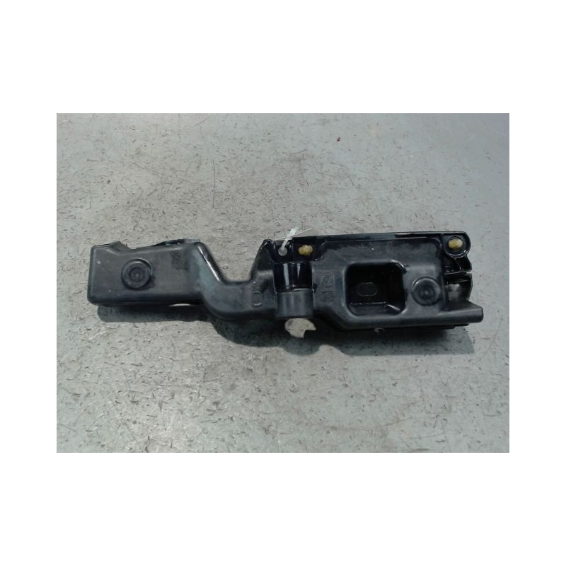 SUPPORT AILE AVD RENAULT SCENIC III 2009-