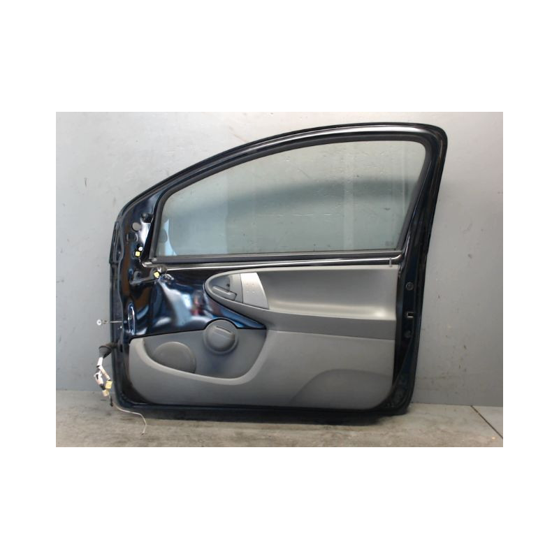 PORTE AVANT DROIT TOYOTA AYGO