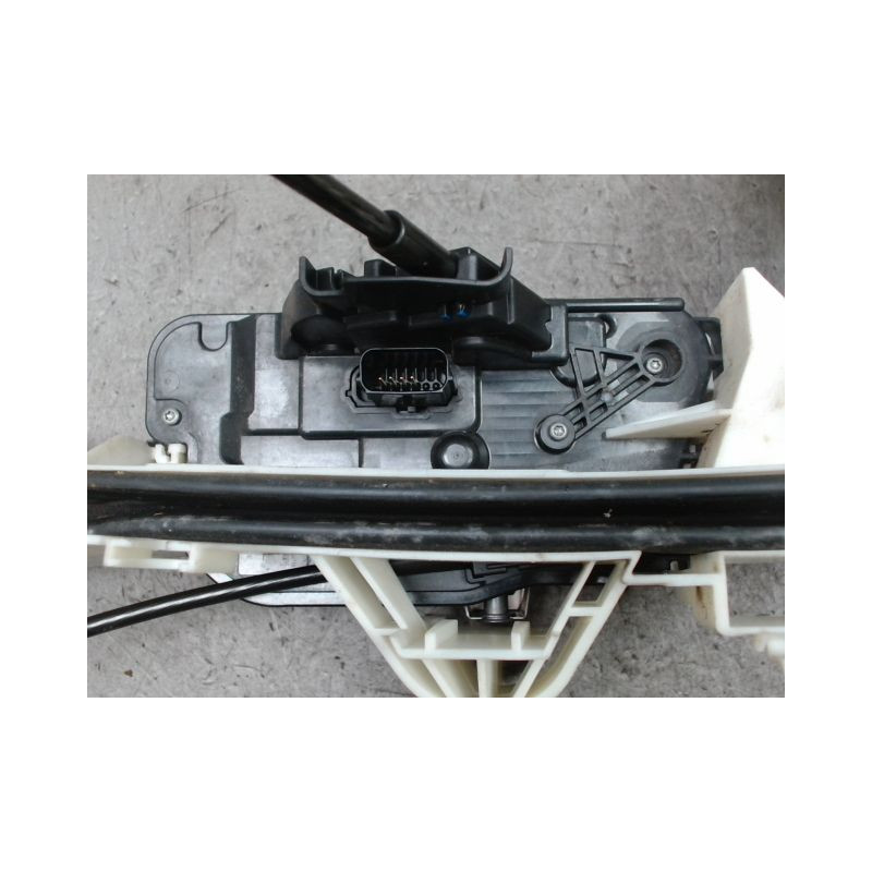 SYSTEME CONDAMNATION AVANT DROIT FORD PUMA