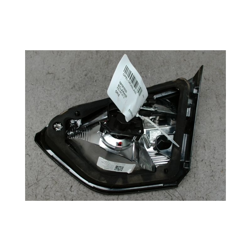 FEU ARRIERE INTERIEUR GAUCHE OPEL CROSSLAND