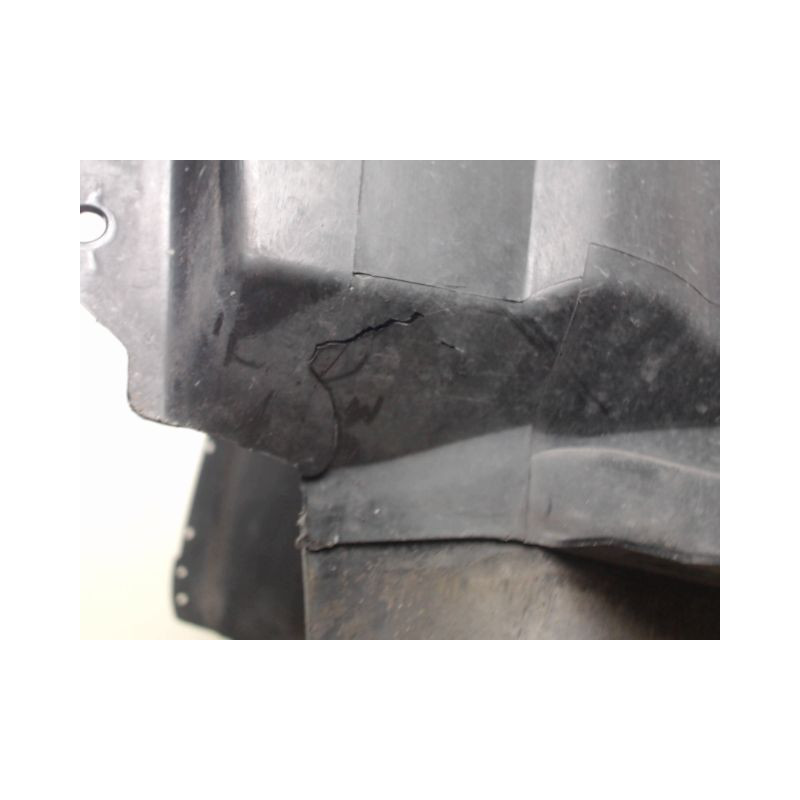 PARE-BOUE AVANT DROIT AUDI A3